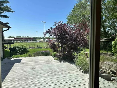 505 E Rdg, Mount Carroll, IL 61053 photo 12
