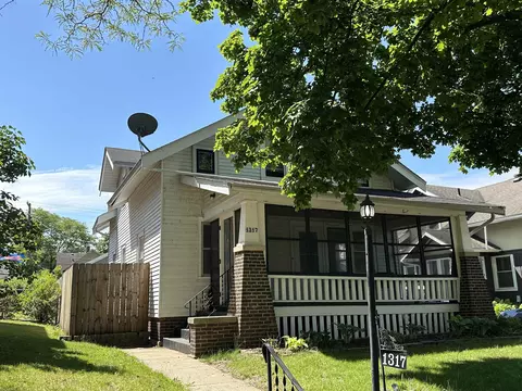 1317 Post Ave, Rockford, IL 61103