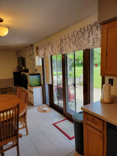 10111 Applegate, Roscoe, IL 61073 photo 6