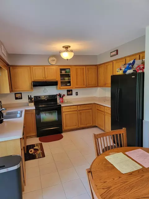 10111 Applegate, Roscoe, IL 61073 photo 4