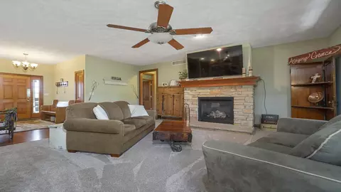 17568 Yale Bridge Rd, Davis, IL 61019 photo 12
