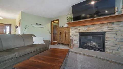17568 Yale Bridge Rd, Davis, IL 61019 photo 13
