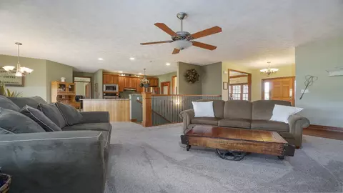 17568 Yale Bridge Rd, Davis, IL 61019 photo 6