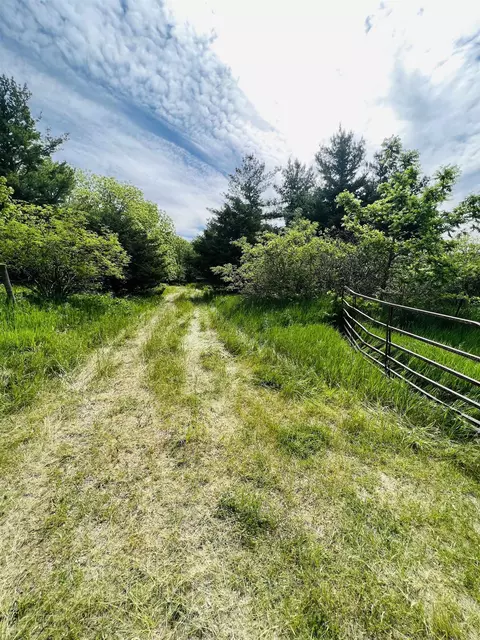 2509 N Schlegel Rd, Lena, IL 61048