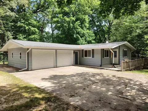 6029 N Marrill Rd, Byron, IL 61010