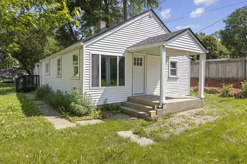 1702 Lyran Ave, Rockford, IL 61109