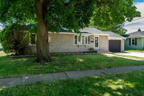 205 Belteberg Rd, Loves Park, IL 61111