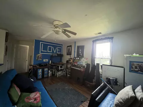 709 S 16th St, Freeport, IL 61032 photo 10