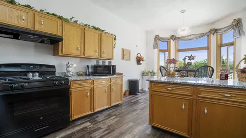 2302 E West Hart Rd, Beloit, WI 53511 photo 13