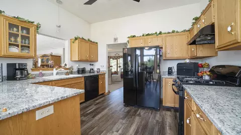 2302 E West Hart Rd, Beloit, WI 53511 photo 14