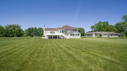 2302 E West Hart Rd, Beloit, WI 53511 photo 37