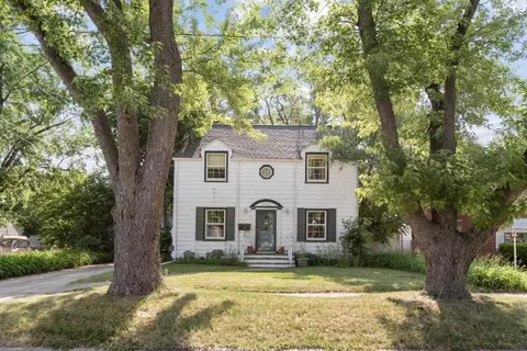 2011 N Winnebago St, Rockford, IL 61103