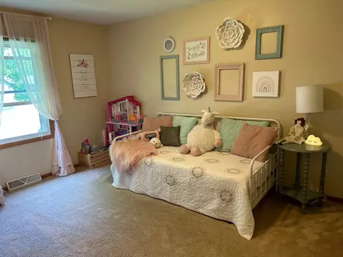 10401 Geneva Dr, Roscoe, IL 61073 photo 12