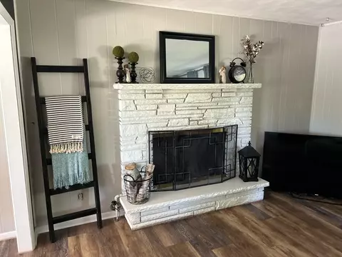 10401 Geneva Dr, Roscoe, IL 61073 photo 8