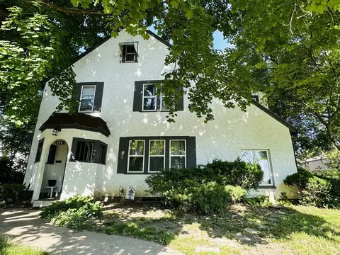 424 S Beaver Ave, Freeport, IL 61032