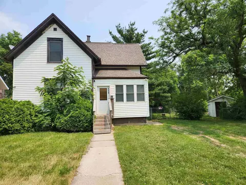 516 S 4th St, Rockford, IL 61104