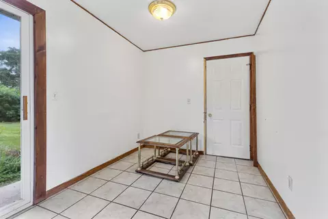 4606 Straw Ln, Roscoe, IL 61073 photo 3