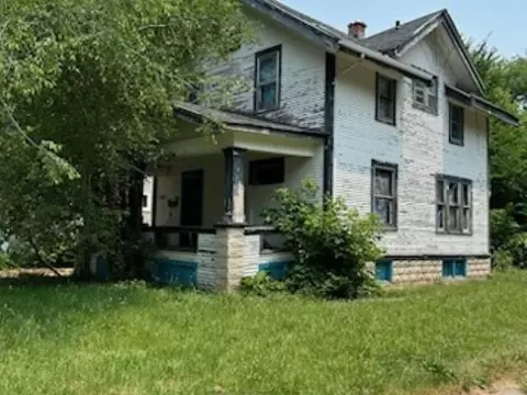 303 N Independence Ave, Rockford, IL 61101