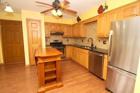 8115 Highview Dr, Winnebago, IL 61088 photo 4