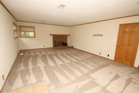 8115 Highview Dr, Winnebago, IL 61088 photo 10