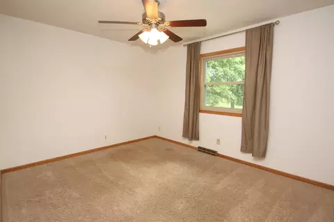 8115 Highview Dr, Winnebago, IL 61088 photo 17