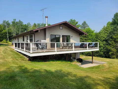 1 A42 Pioneer Dr, Apple River, IL 61001