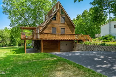 456 Marstonmoor Rd, Lake Summerset, IL 61019