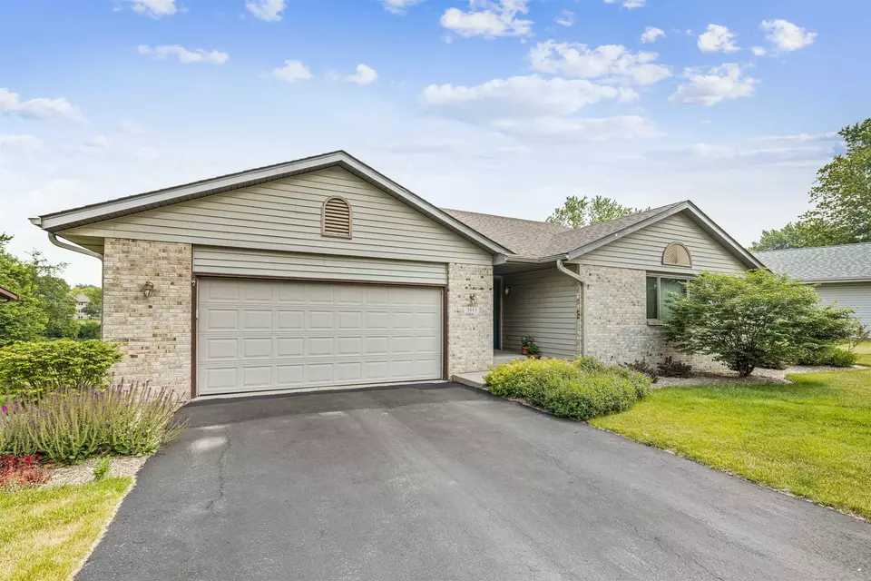  3443 N Trainer Rd, Rockford, IL 61114 photo 2