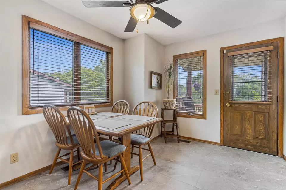  3443 N Trainer Rd, Rockford, IL 61114 photo 9
