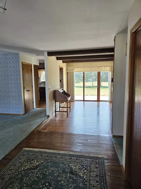 6957 Michelle Dr, Roscoe, IL 61073 photo 7