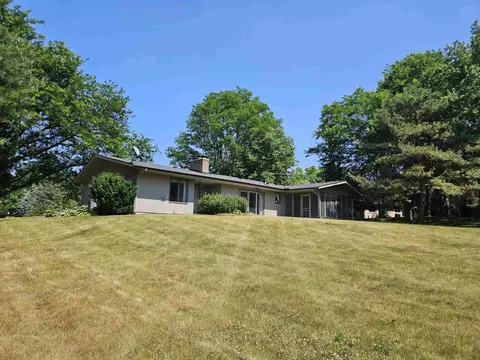 6957 Michelle Dr, Roscoe, IL 61073 photo 6