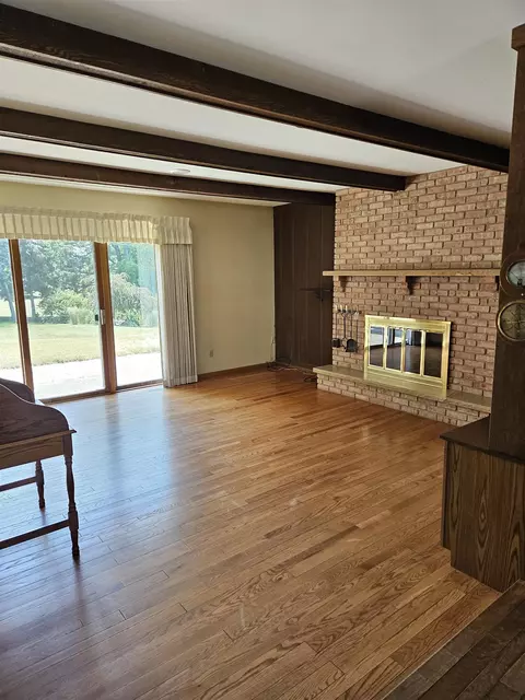 6957 Michelle Dr, Roscoe, IL 61073 photo 10