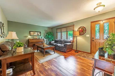 5848 Sweet Grass Dr, Roscoe, IL 61073 photo 5