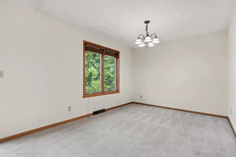 4709 Lindbloom Ln, Cherry Valley, IL 61016 photo 10