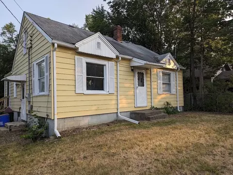 1113 Brooke Rd, Rockford, IL 61109