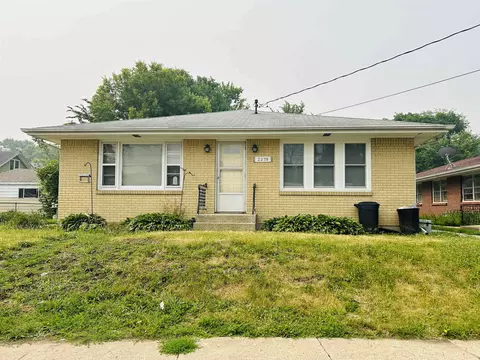 2239 7th Ave, Rockford, IL 61104