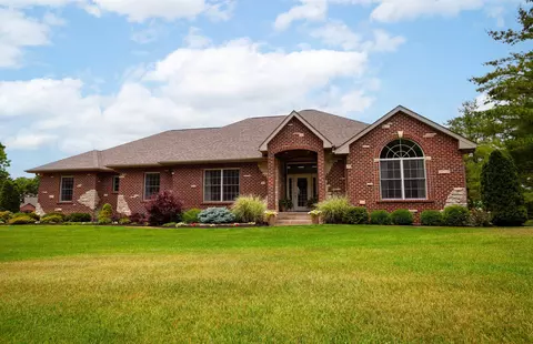 13317 Big Stone Cir, Roscoe, IL 61073 photo 2