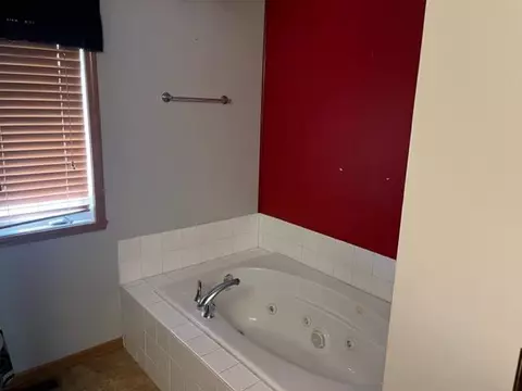 559 Applemint Ln, Roscoe, IL 61073 photo 11