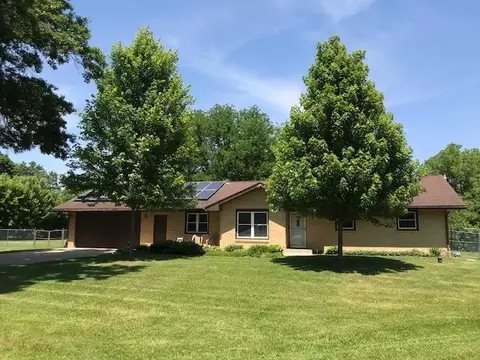 6811 Serenity Cir, Rockford, IL 61102