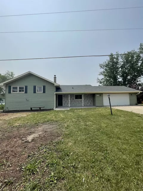 4042 Lakeside Dr, Rockford, IL 61101