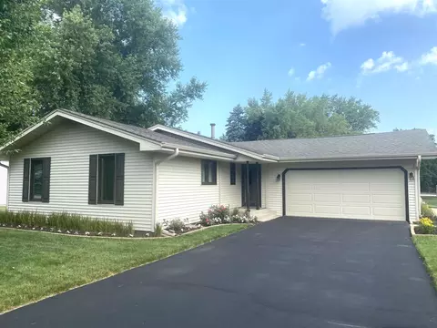 15828 E Timberlane Dr, Davis Junction, IL 61020