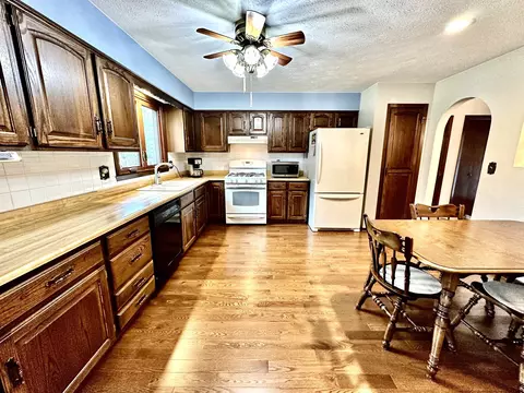 15828 E Timberlane Dr, Davis Junction, IL 61020 photo 8
