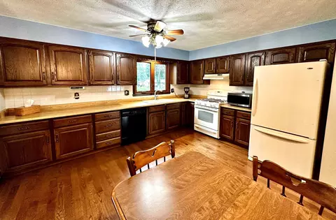 15828 E Timberlane Dr, Davis Junction, IL 61020 photo 7