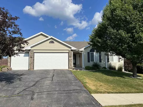 7289 Wimbledon Rd, Machesney Park, IL 61115