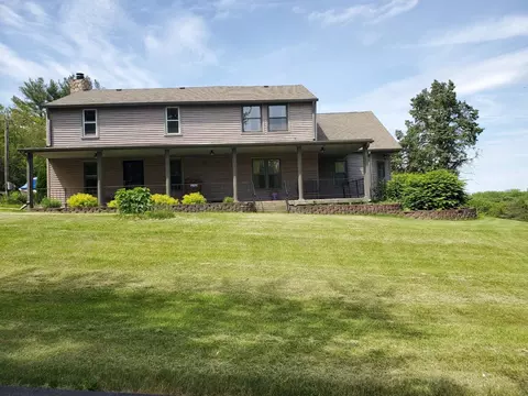 17850 Caledonia Rd, Caledonia, IL 61011
