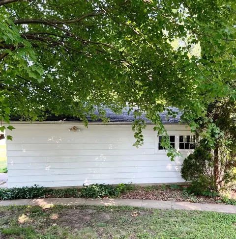 602 Maple St, Lena, IL 61048 photo 15