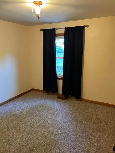 602 Maple St, Lena, IL 61048 photo 13