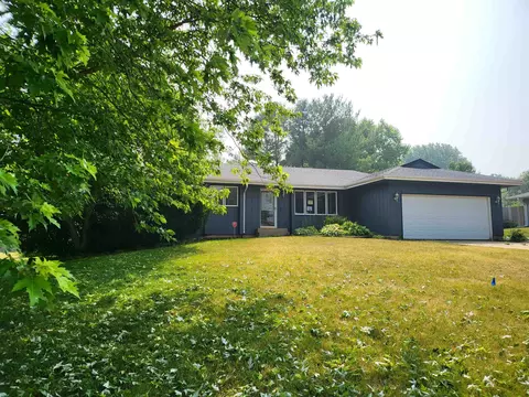 3807 Casandra Dr, Rockford, IL 61114