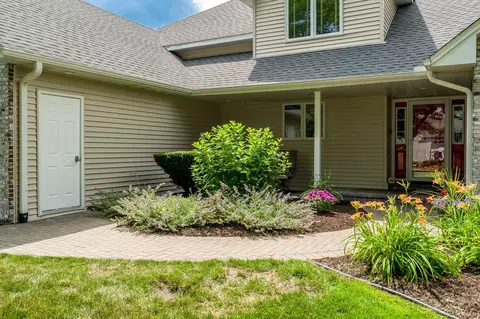 7373 Grace Dr, Roscoe, IL 61073 photo 3