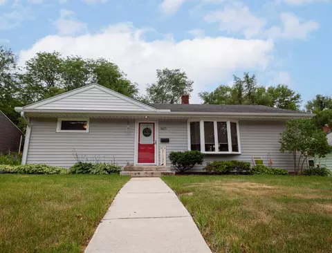3623 Cardinal Ln, Rockford, IL 61107